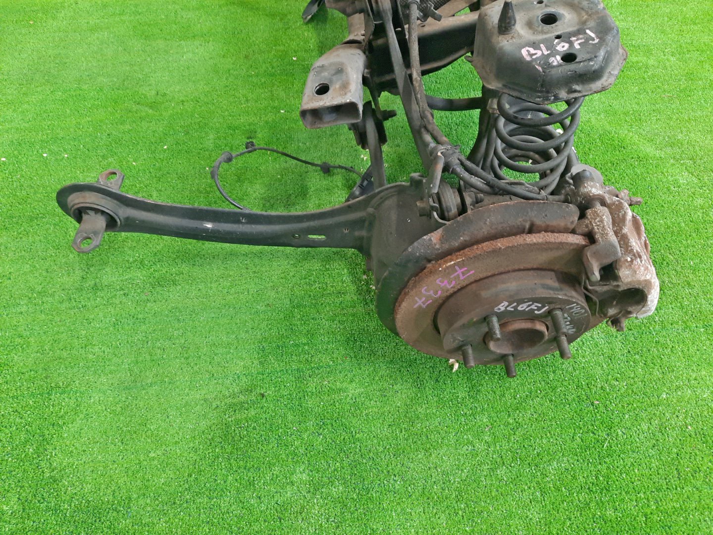 Балка задняя MAZDA AXELA, MAZDA 3, 3 BL6FJ, BLEFW, BL5FP, BLEFP, BLFFP, BL3FW, BL5FW, BLFFW, BL Z6, LF-VE, ZY-VE, L3-VE 7337 3 ракурс
