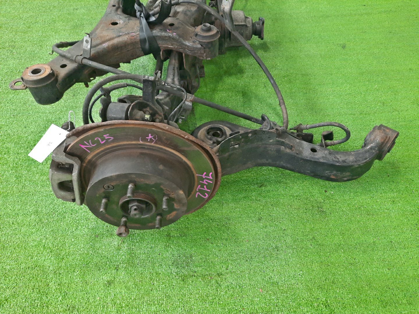 Балка задняя NISSAN SERENA NC25 MR20DE 7412 4 ракурс