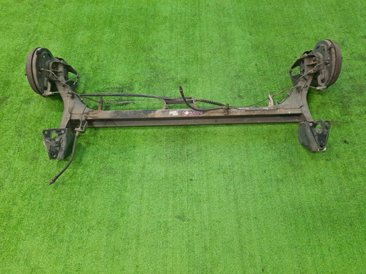 Балка задняя MAZDA DEMIO DW3W B3E 7420 2 ракурс