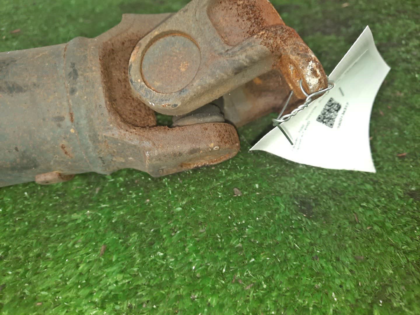 Кардан задний TOYOTA RUSH J200E 3SZ-VE 7030 2 ракурс Кардан задний TOYOTA RUSH J200E 3SZ-VE 7030 2 ракурс