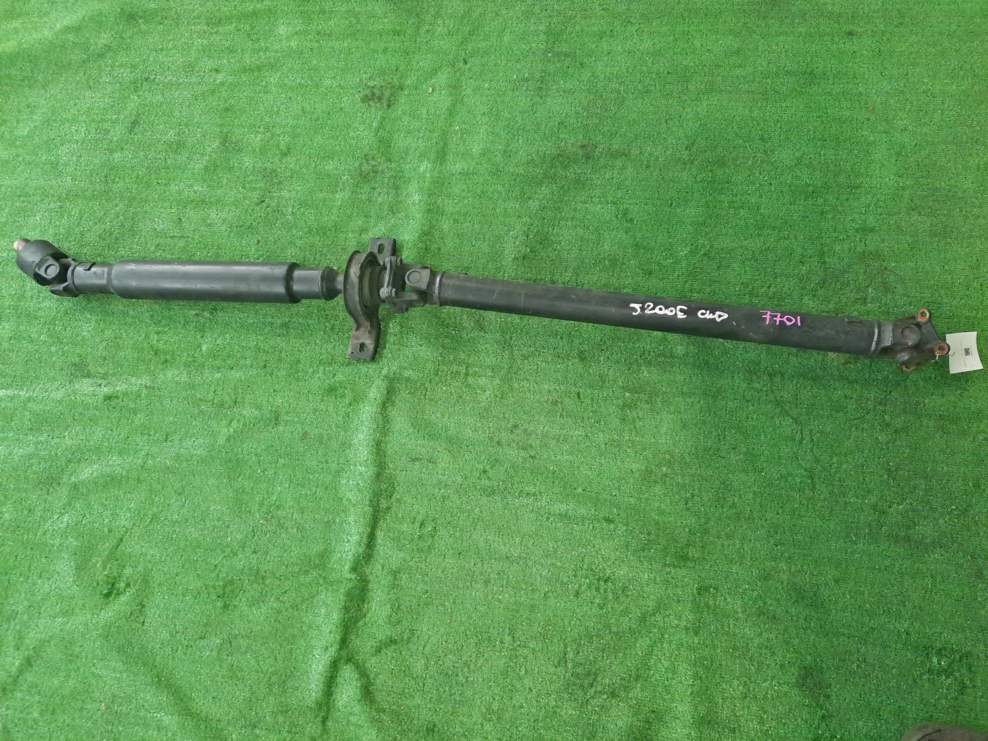 Кардан задний TOYOTA RUSH J200E 3SZ-VE 7701 1 ракурс Кардан задний TOYOTA RUSH J200E 3SZ-VE 7701 1 ракурс