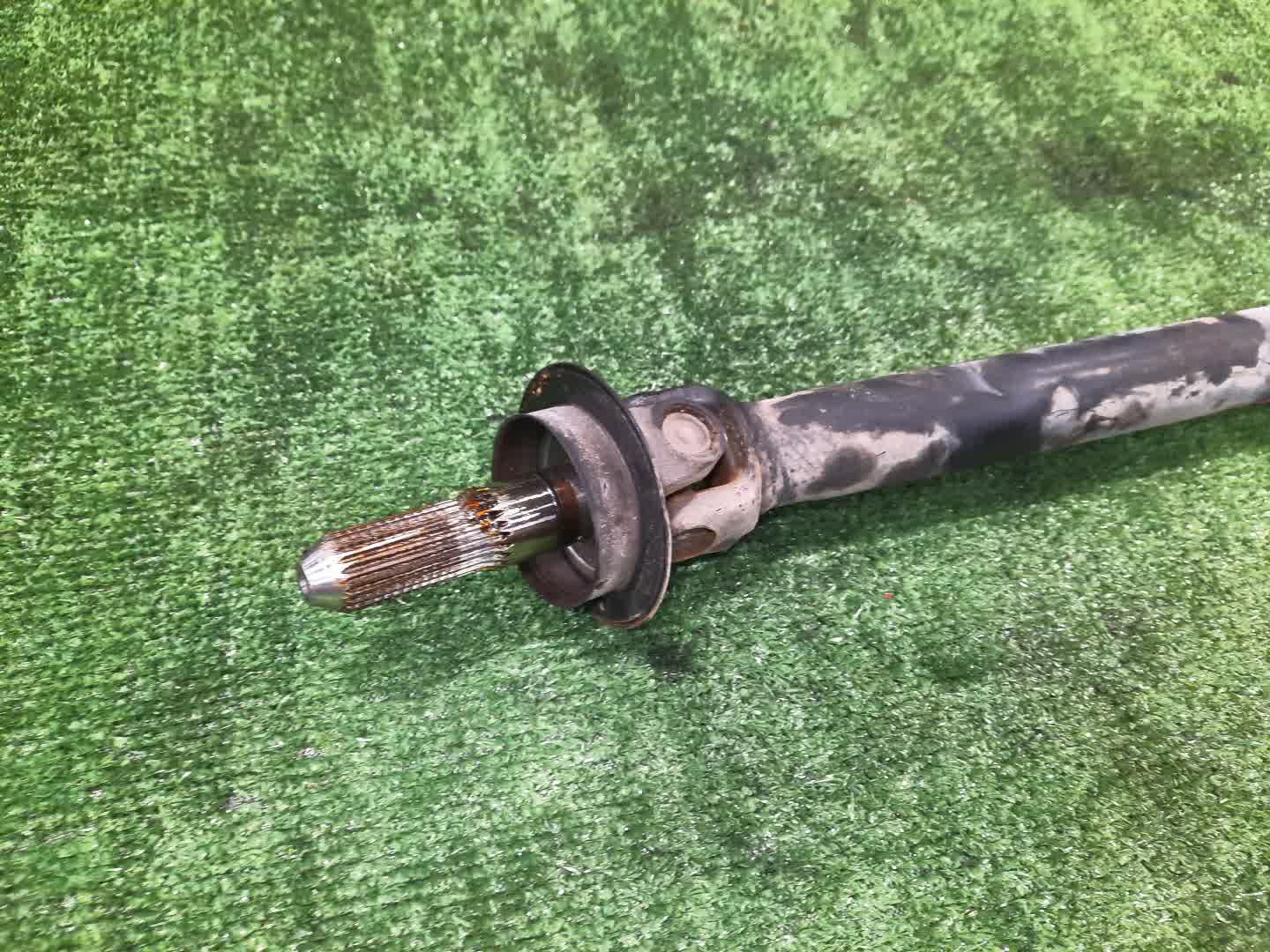 Кардан передний NISSAN FUGA PNY50 VQ35HR 9826 2 ракурс Кардан передний NISSAN FUGA PNY50 VQ35HR 9826 2 ракурс
