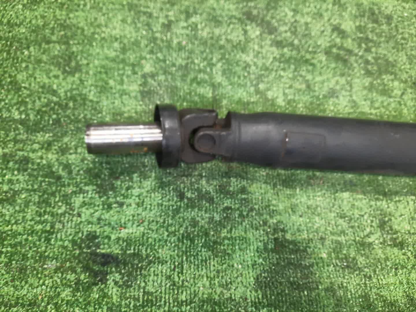 Кардан задний TOYOTA HARRIER ACU15W 2AZ-FE 10030 2 ракурс Кардан задний TOYOTA HARRIER ACU15W 2AZ-FE 10030 2 ракурс