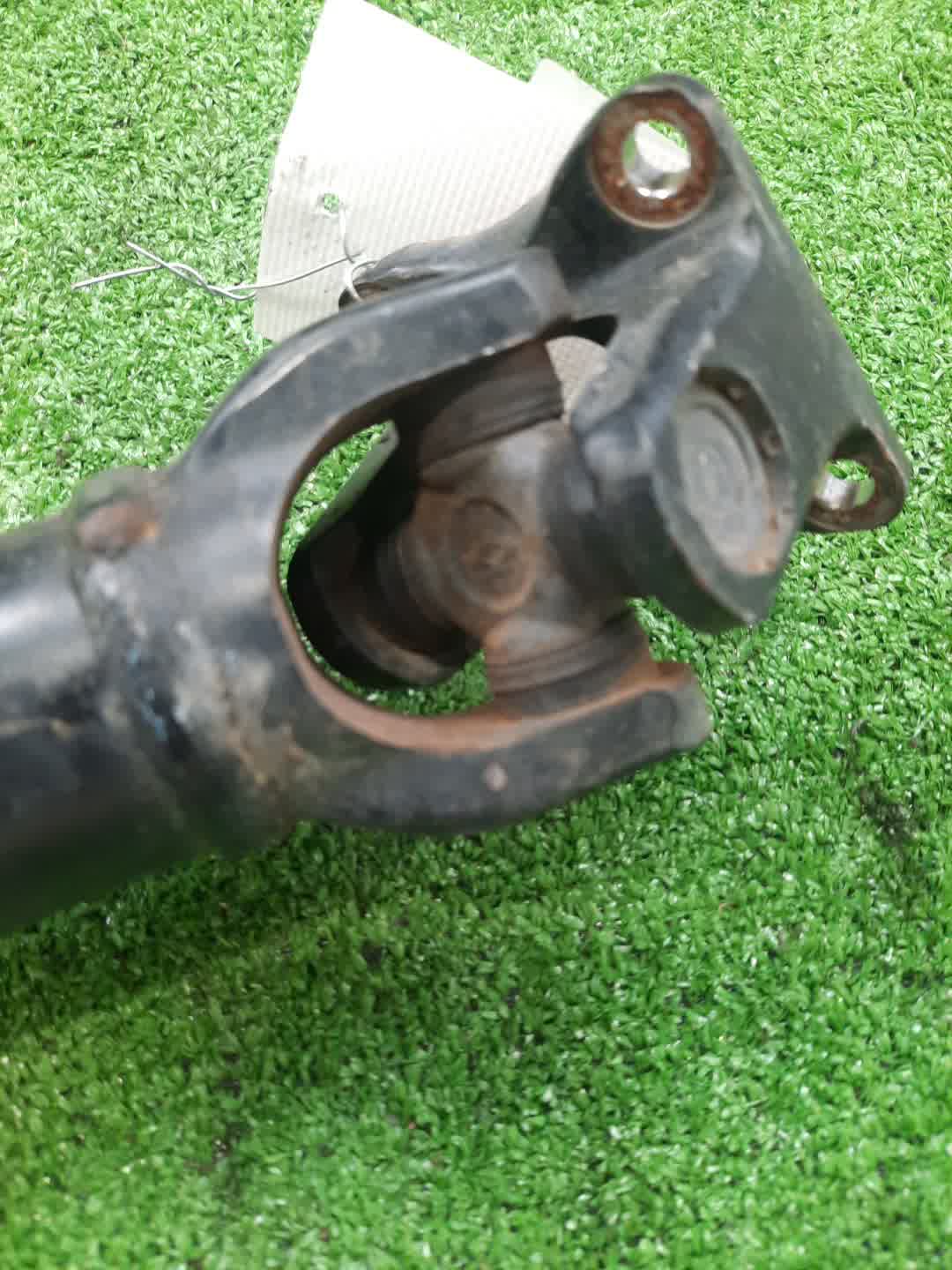 Кардан передний SUZUKI CARRY TRUCK DA16T R06A 10056 2 ракурс Кардан передний SUZUKI CARRY TRUCK DA16T R06A 10056 2 ракурс