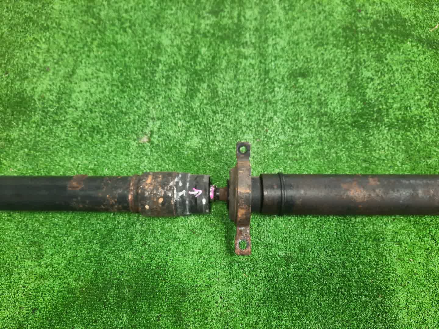 Кардан задний HONDA CIVIC FERIO ES2 D15B 10113 3 ракурс Кардан задний HONDA CIVIC FERIO ES2 D15B 10113 3 ракурс