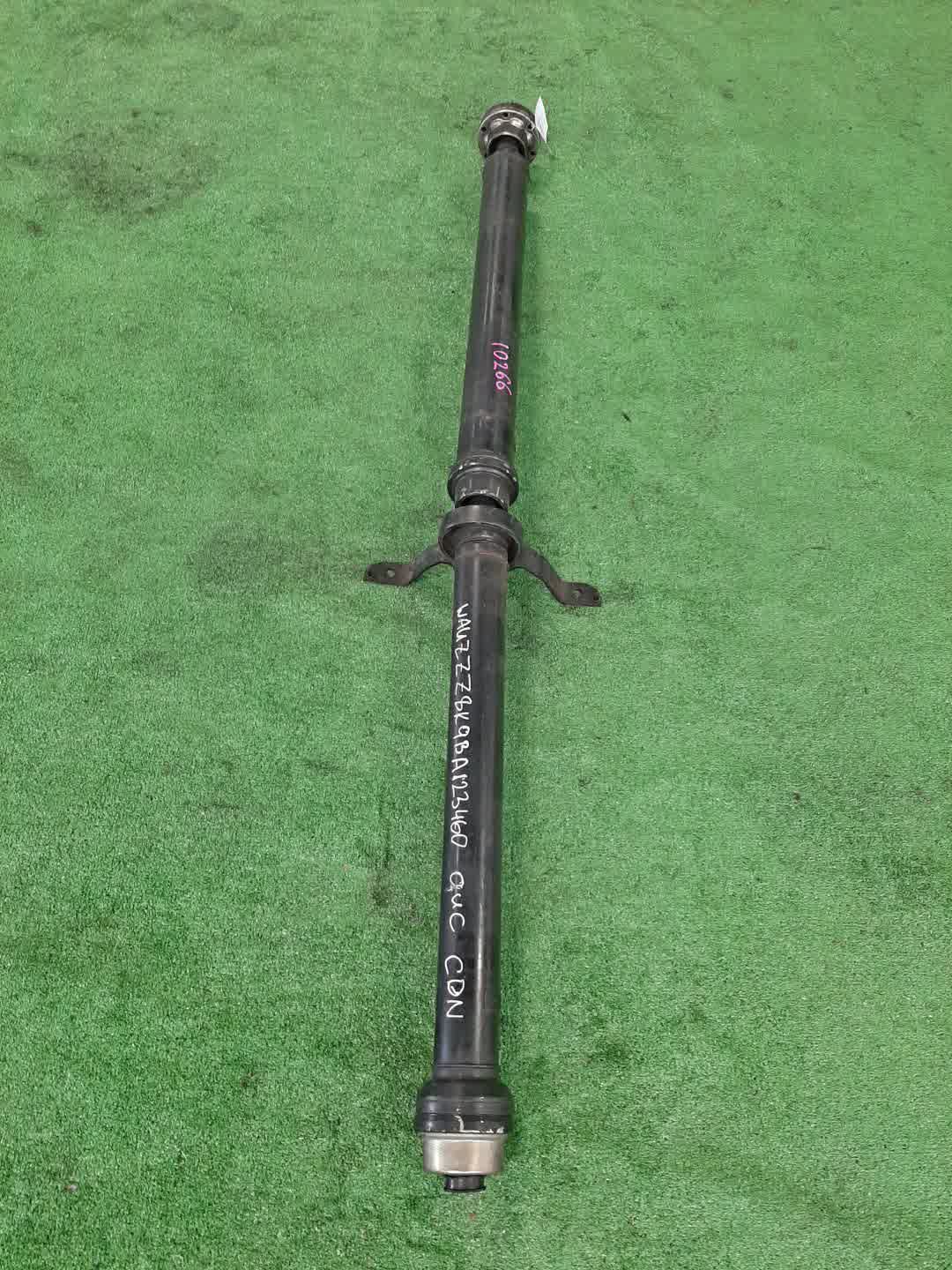 Кардан задний AUDI A4 8K2 CDN 10266 1 ракурс Кардан задний AUDI A4 8K2 CDN 10266 1 ракурс