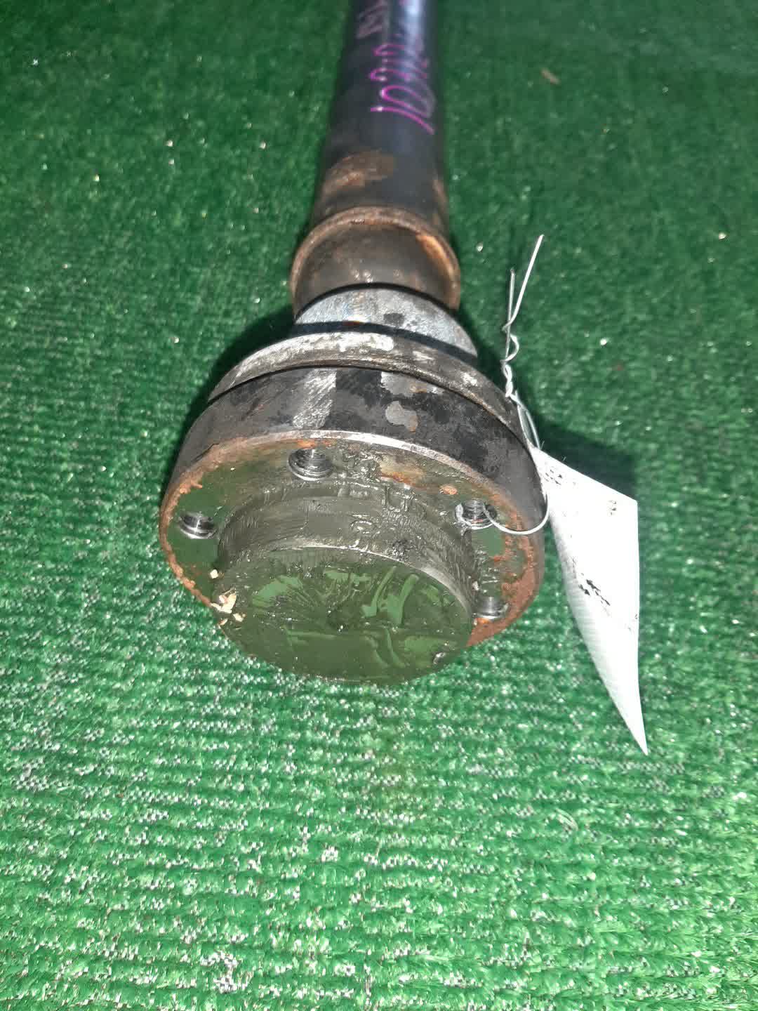 Кардан передний SUZUKI ESCUDO TDA4W J24B 10312 3 ракурс Кардан передний SUZUKI ESCUDO TDA4W J24B 10312 3 ракурс