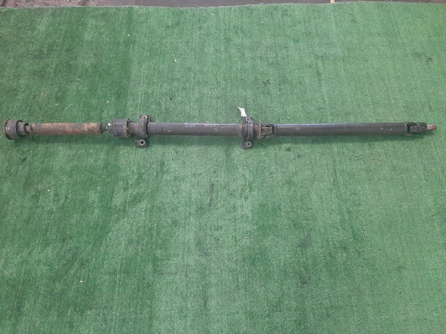 Кардан задний MITSUBISHI DIAMANTE F41A 6G73 10355 1 ракурс
