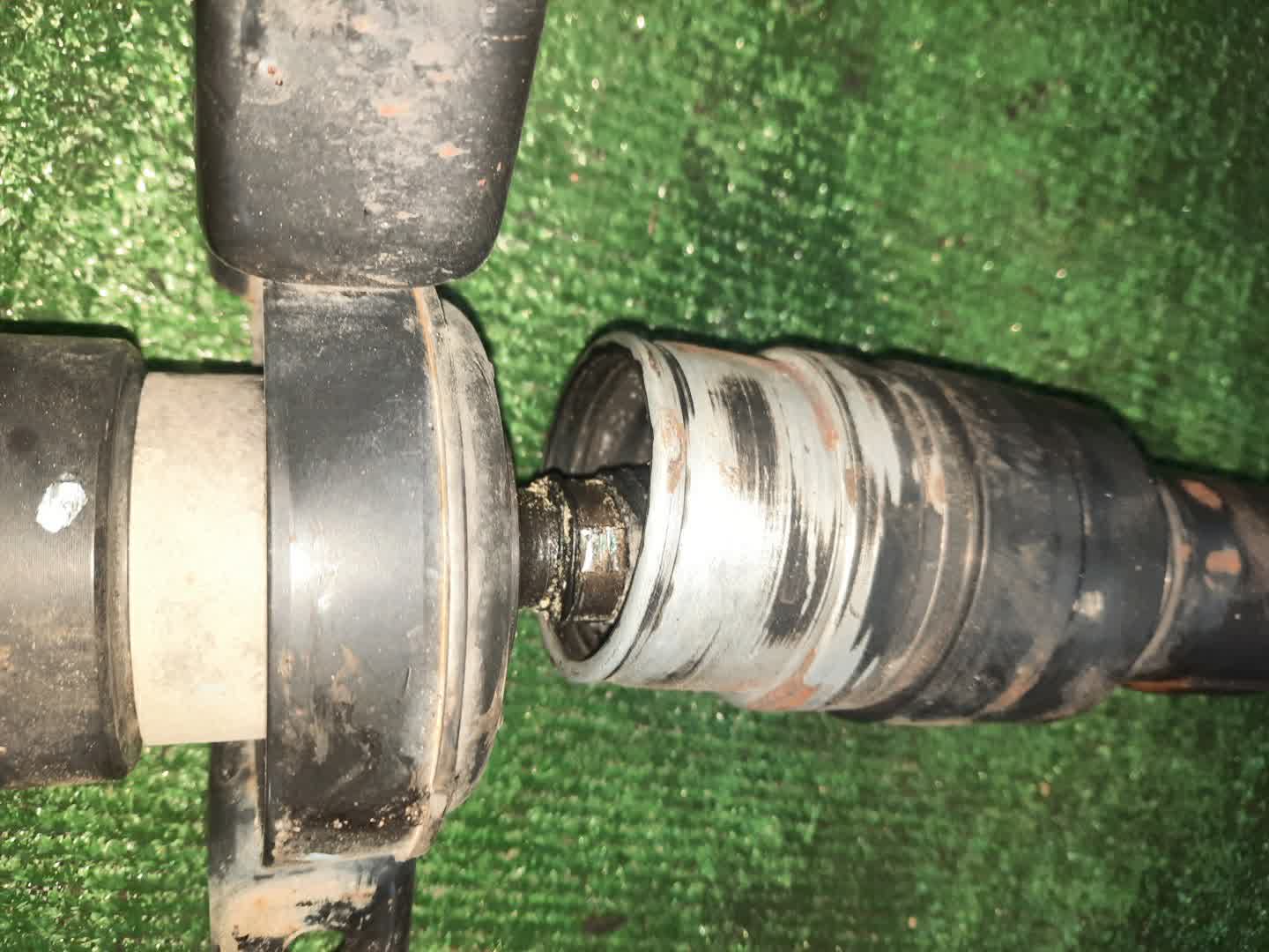 Кардан задний HONDA LOGO GA5 D13B 40100-S2H-003 3 ракурс Кардан задний HONDA LOGO GA5 D13B 40100-S2H-003 3 ракурс