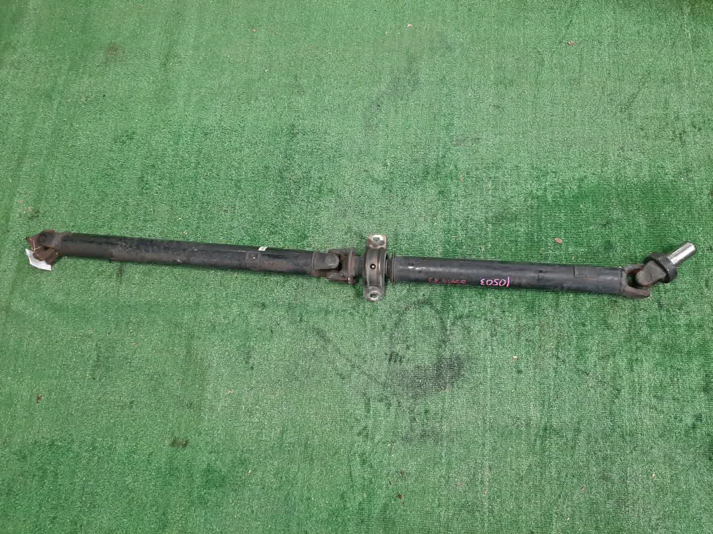 Кардан задний TOYOTA GRANVIA VCH10W 5VZ-FE 10503 1 ракурс