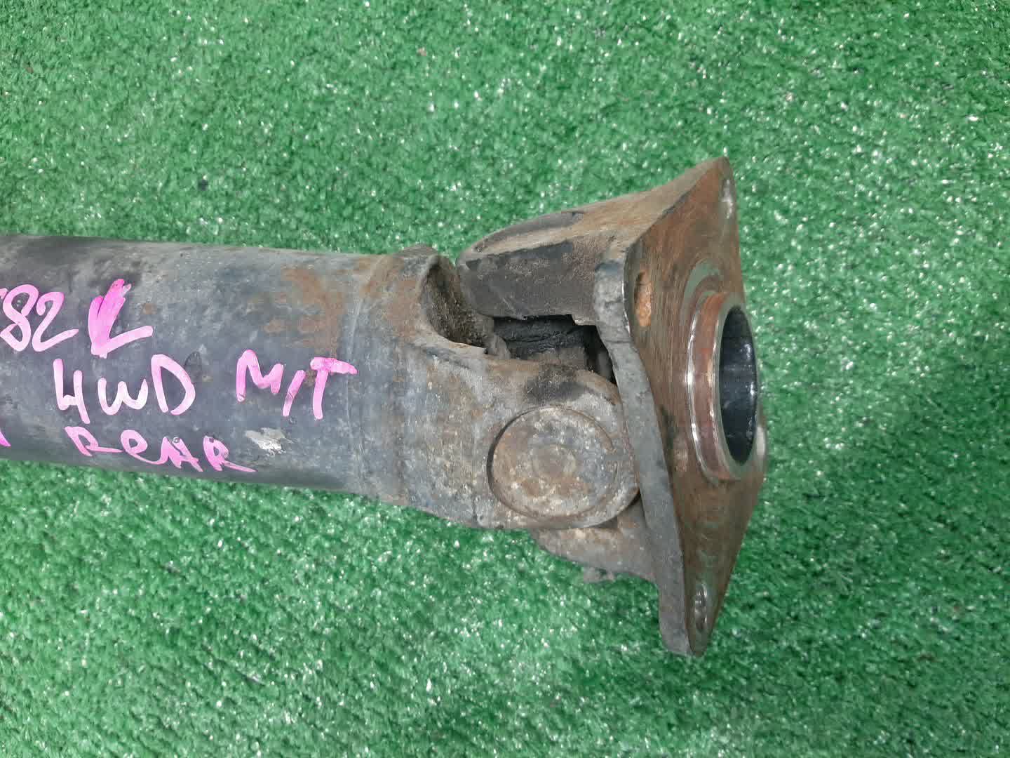 Кардан задний MAZDA BONGO SK82L F8 10514 2 ракурс