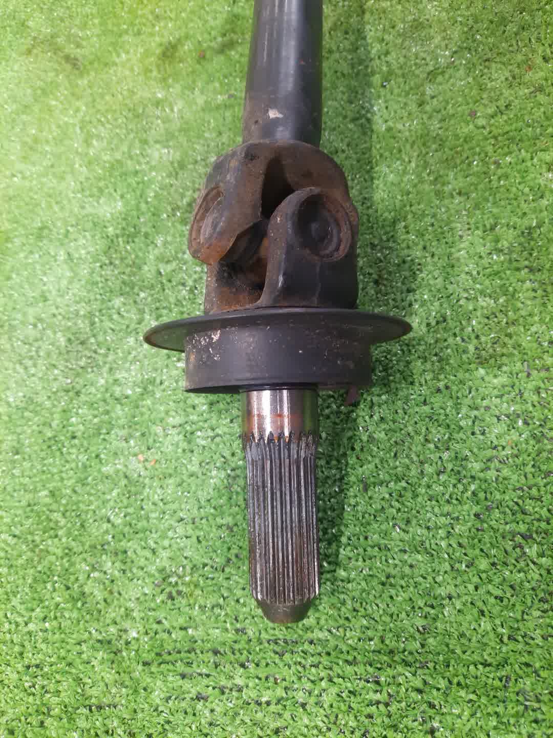 Кардан передний NISSAN CEDRIC, GLORIA ENY34, ENY33 RB25DET 10530 2 ракурс Кардан передний NISSAN CEDRIC, GLORIA ENY34, ENY33 RB25DET 10530 2 ракурс
