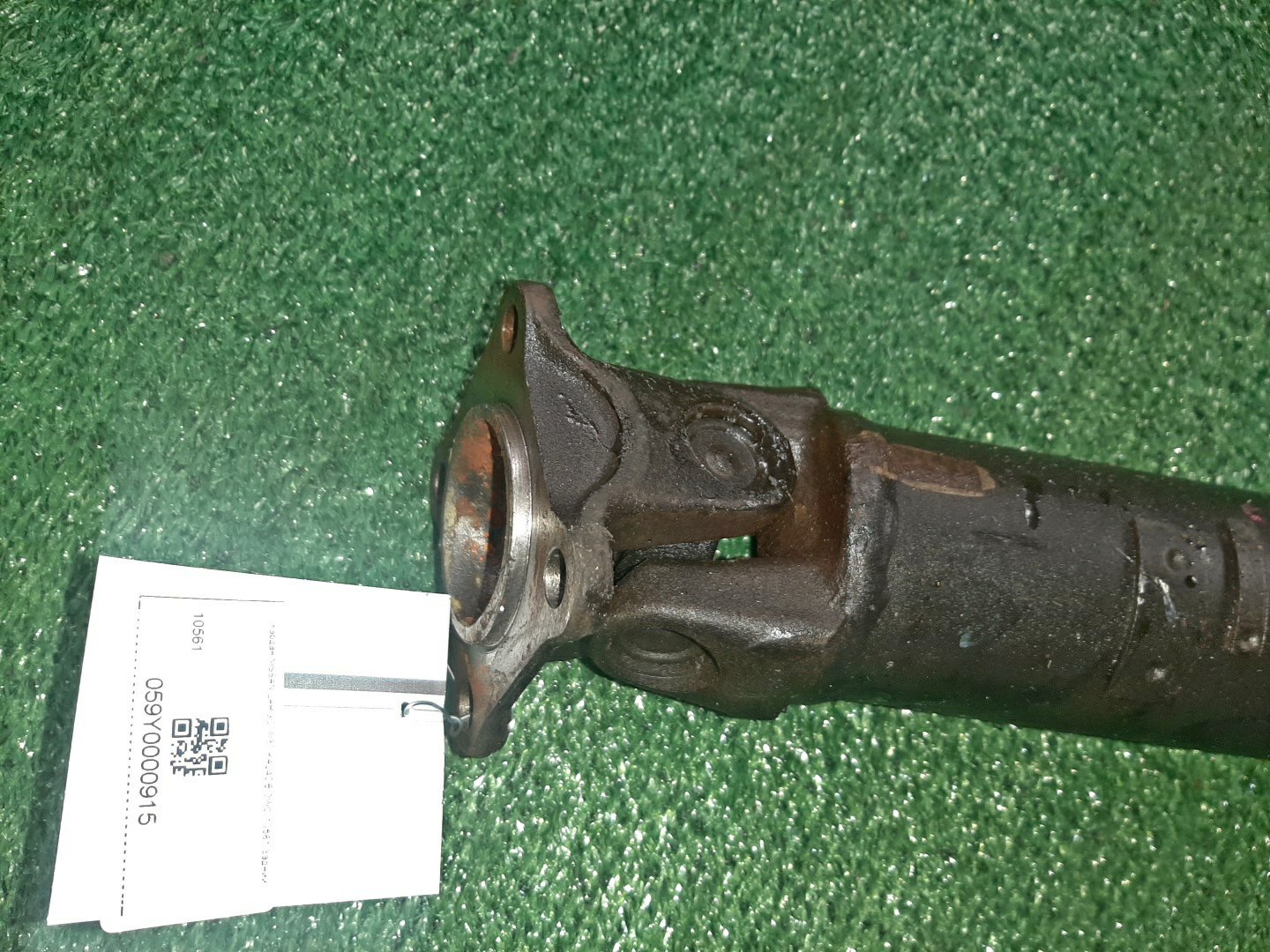 Кардан задний NISSAN LARGO W30 KA24DE 10561 3 ракурс