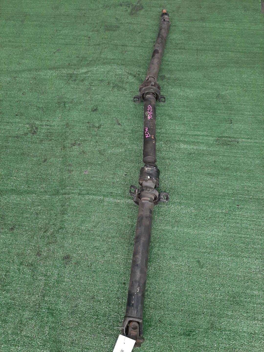 Кардан задний MITSUBISHI LEGNUM EC5W 6A13 10620 1 ракурс Кардан задний MITSUBISHI LEGNUM EC5W 6A13 10620 1 ракурс