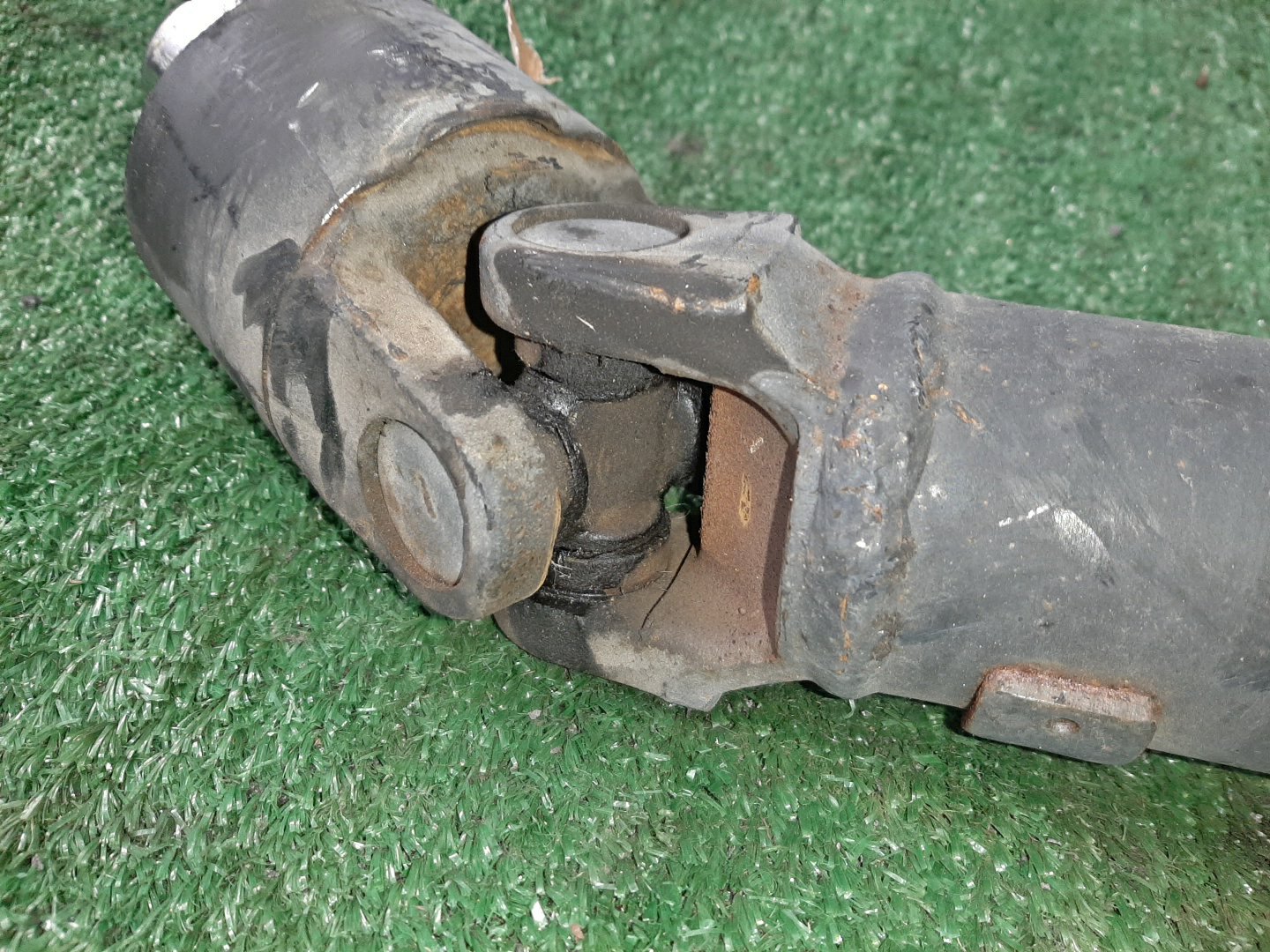Кардан задний TOYOTA RUSH J210E 3SZ-VE 10637 3 ракурс Кардан задний TOYOTA RUSH J210E 3SZ-VE 10637 3 ракурс