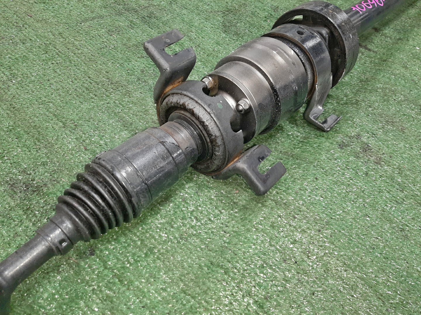 Кардан задний SUZUKI HUSTLER MR41S R06A 10646 4 ракурс