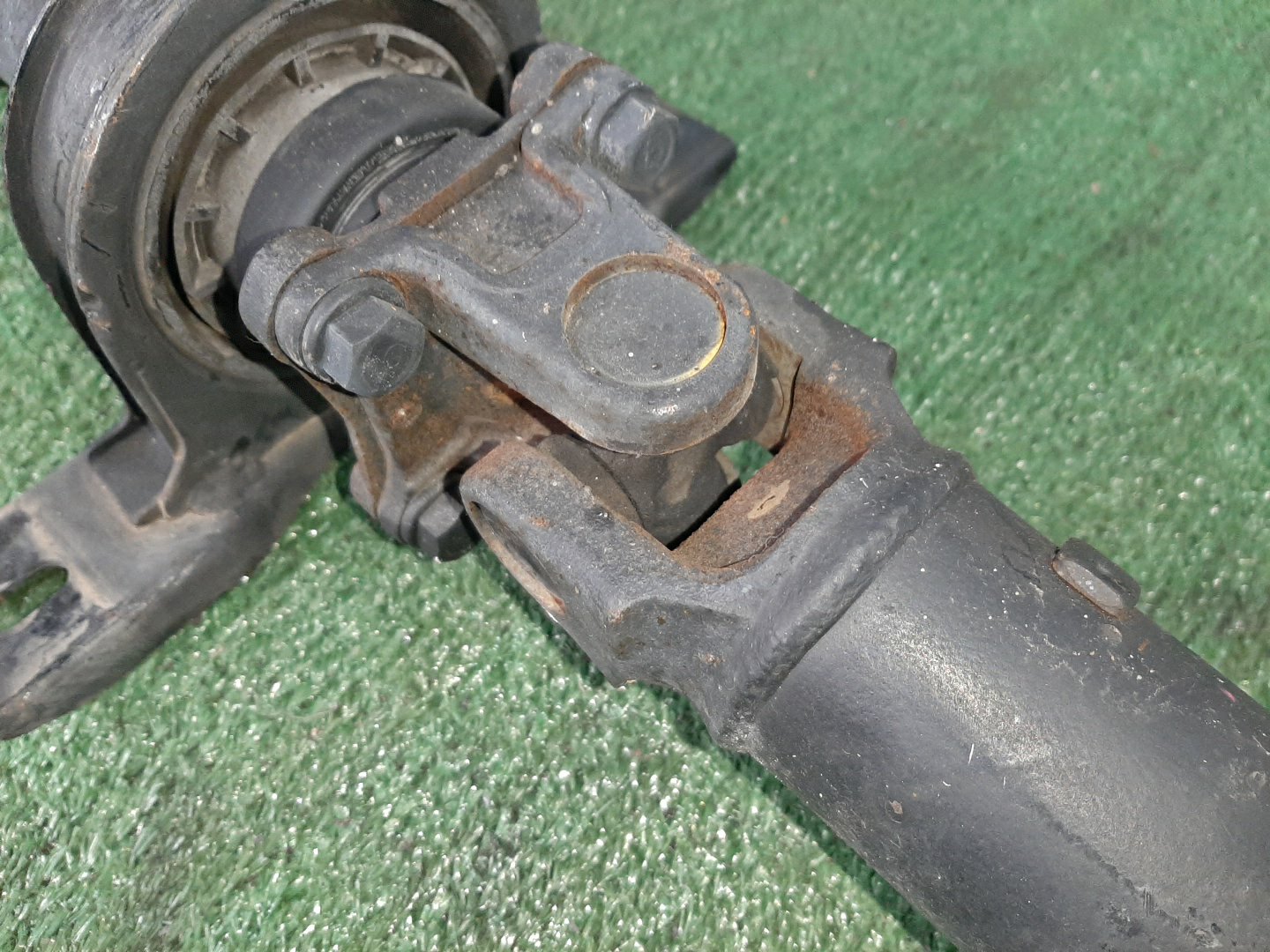 Кардан задний TOYOTA RUSH J200E 3SZ-VE 10666 3 ракурс Кардан задний TOYOTA RUSH J200E 3SZ-VE 10666 3 ракурс