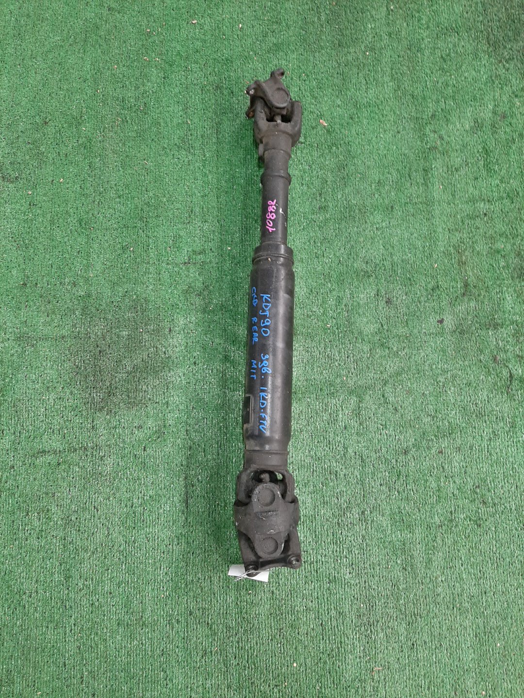 Кардан задний TOYOTA LAND CRUISER PRADO KDJ90W 1KD-FTV 10882 1 ракурс Кардан задний TOYOTA LAND CRUISER PRADO KDJ90W 1KD-FTV 10882 1 ракурс