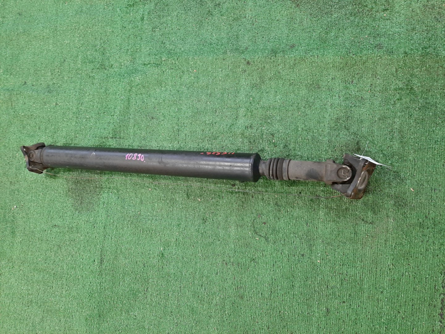 Кардан задний ISUZU WIZARD UES25FW 6VD1 10890 1 ракурс