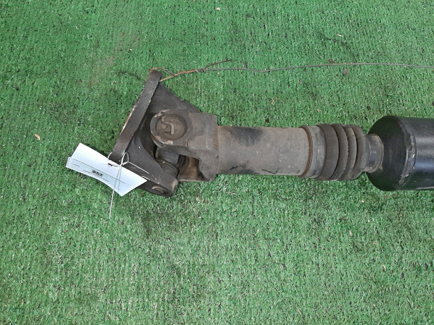 Кардан задний ISUZU WIZARD UES25FW 6VD1 10890 2 ракурс