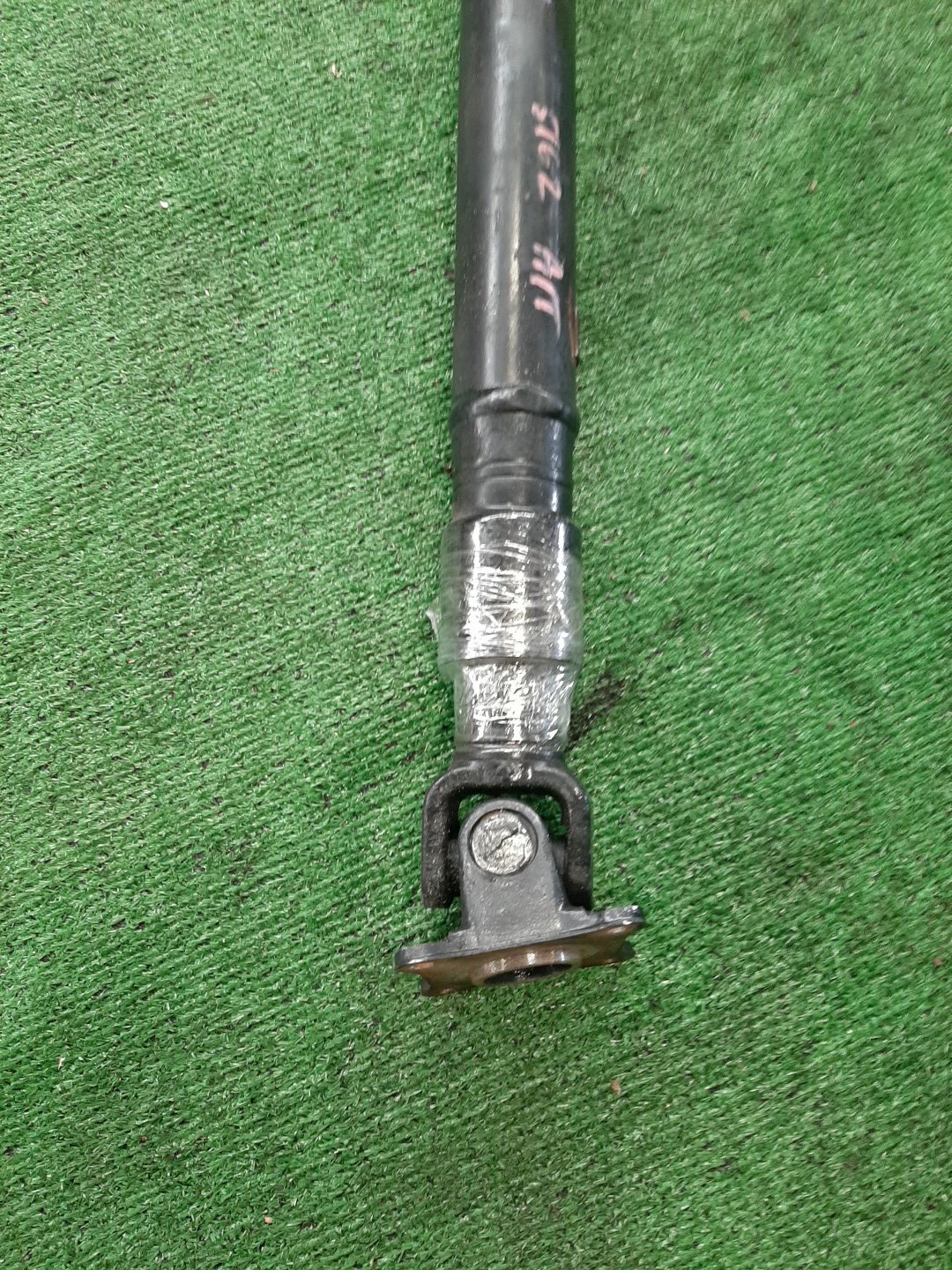 Кардан задний NISSAN VANETTE SKP2MN L8 11062 3 ракурс