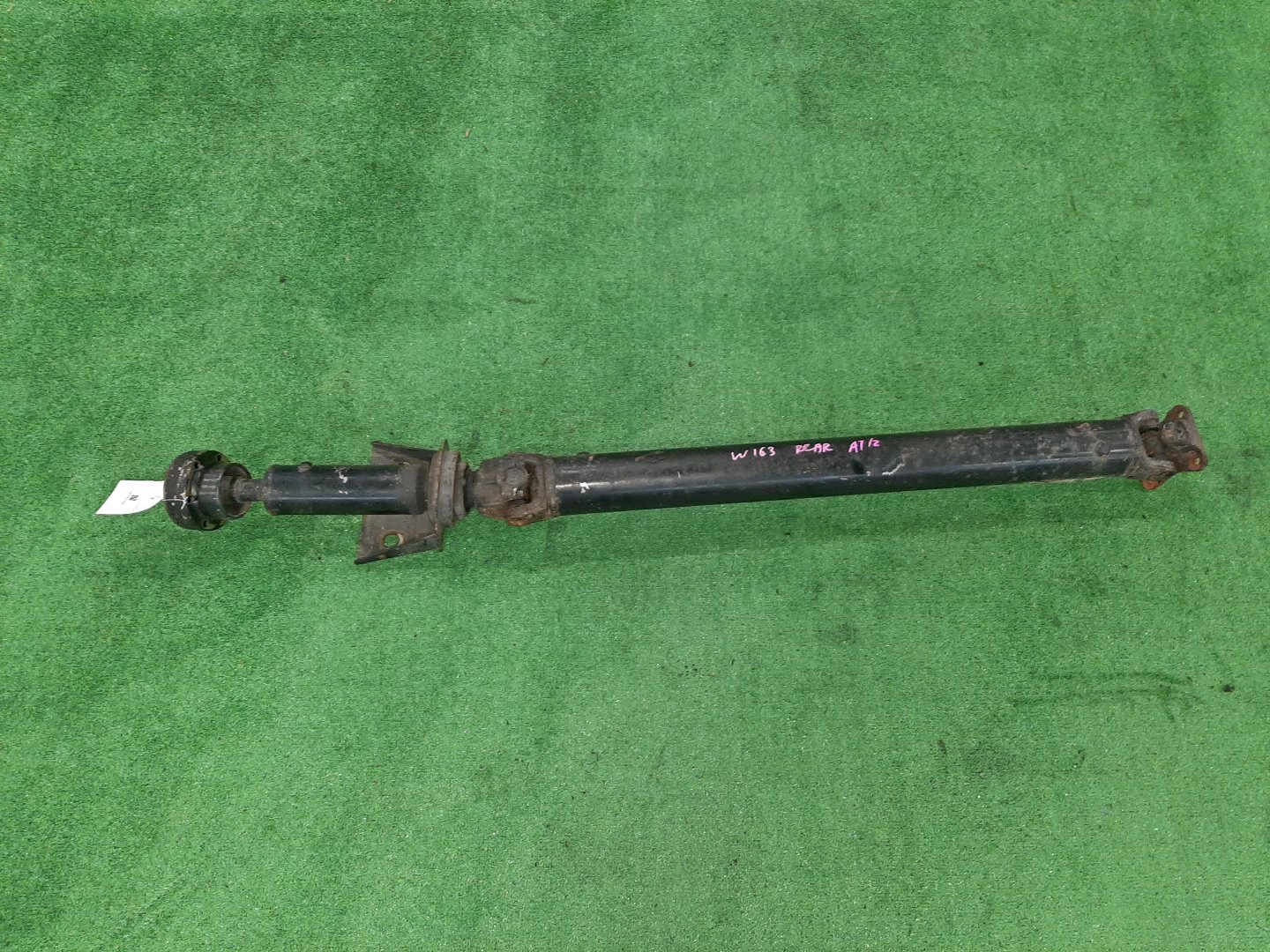 Кардан задний MERCEDES-BENZ M-Class W163 1658 1 ракурс Кардан задний MERCEDES-BENZ M-Class W163 1658 1 ракурс