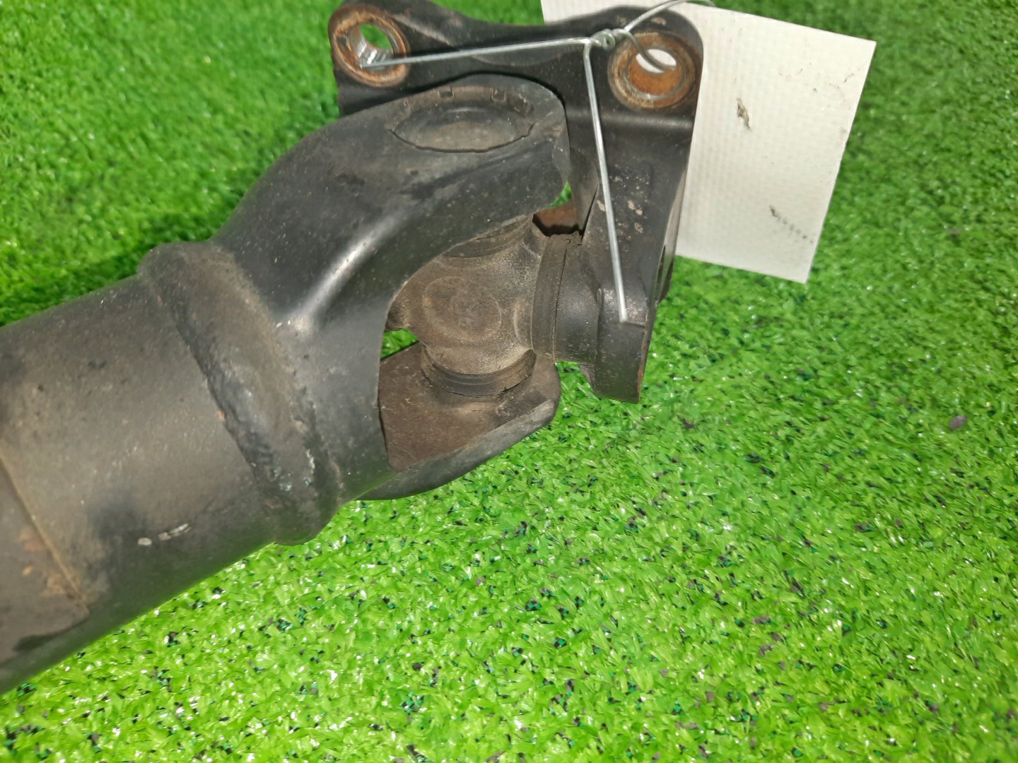 Кардан передний NISSAN NV100 CLIPPER, EVERY DR17V, DA17W, DA17V R06A 1818 2 ракурс Кардан передний NISSAN NV100 CLIPPER, EVERY DR17V, DA17W, DA17V R06A 1818 2 ракурс