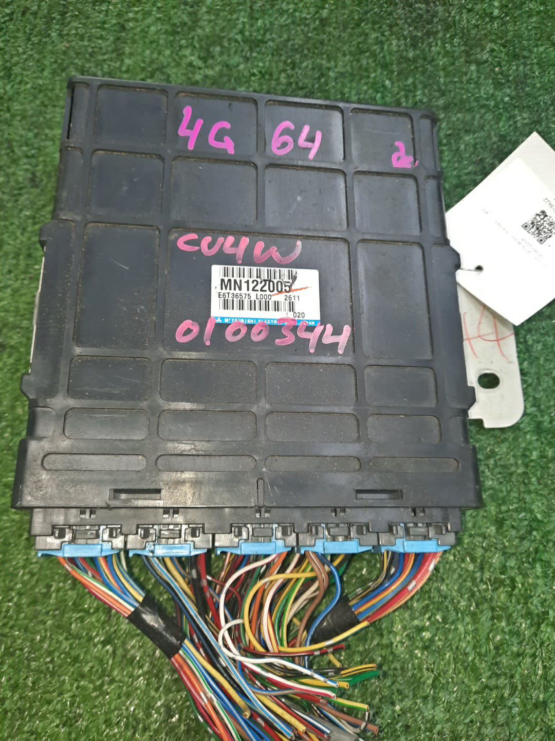  MITSUBISHI AIRTREK CU4W 4G64 MN122005 1 ракурс