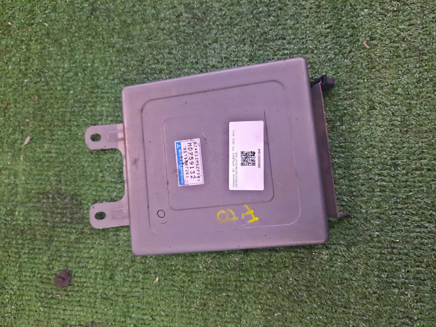  MITSUBISHI FTO DE3A 6A12 MD759132 1 ракурс