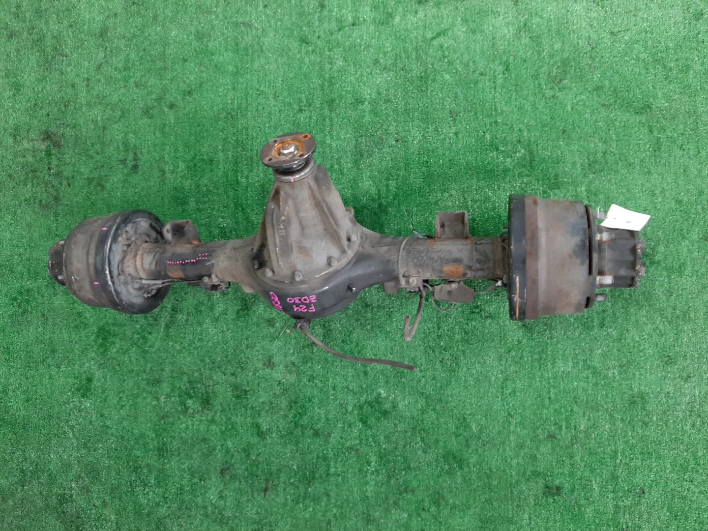 Мост задний NISSAN ATLAS F24 ZD30DD 1830 1 ракурс