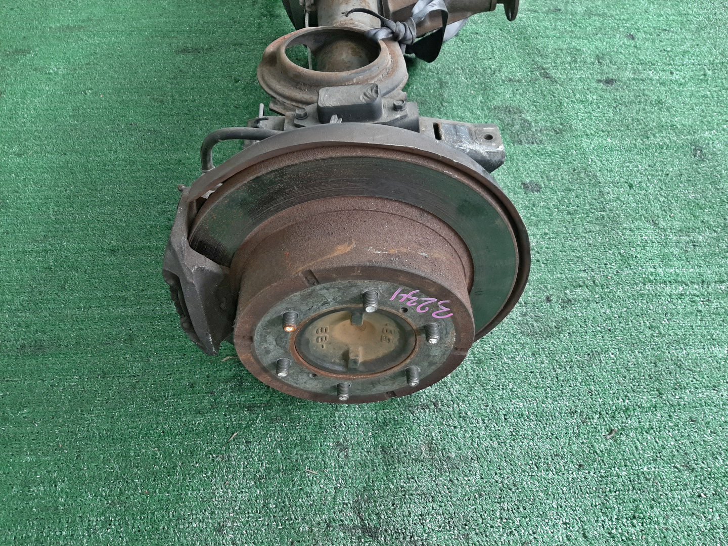 Мост задний MITSUBISHI CHALLENGER K99W 6G74 3234 3 ракурс