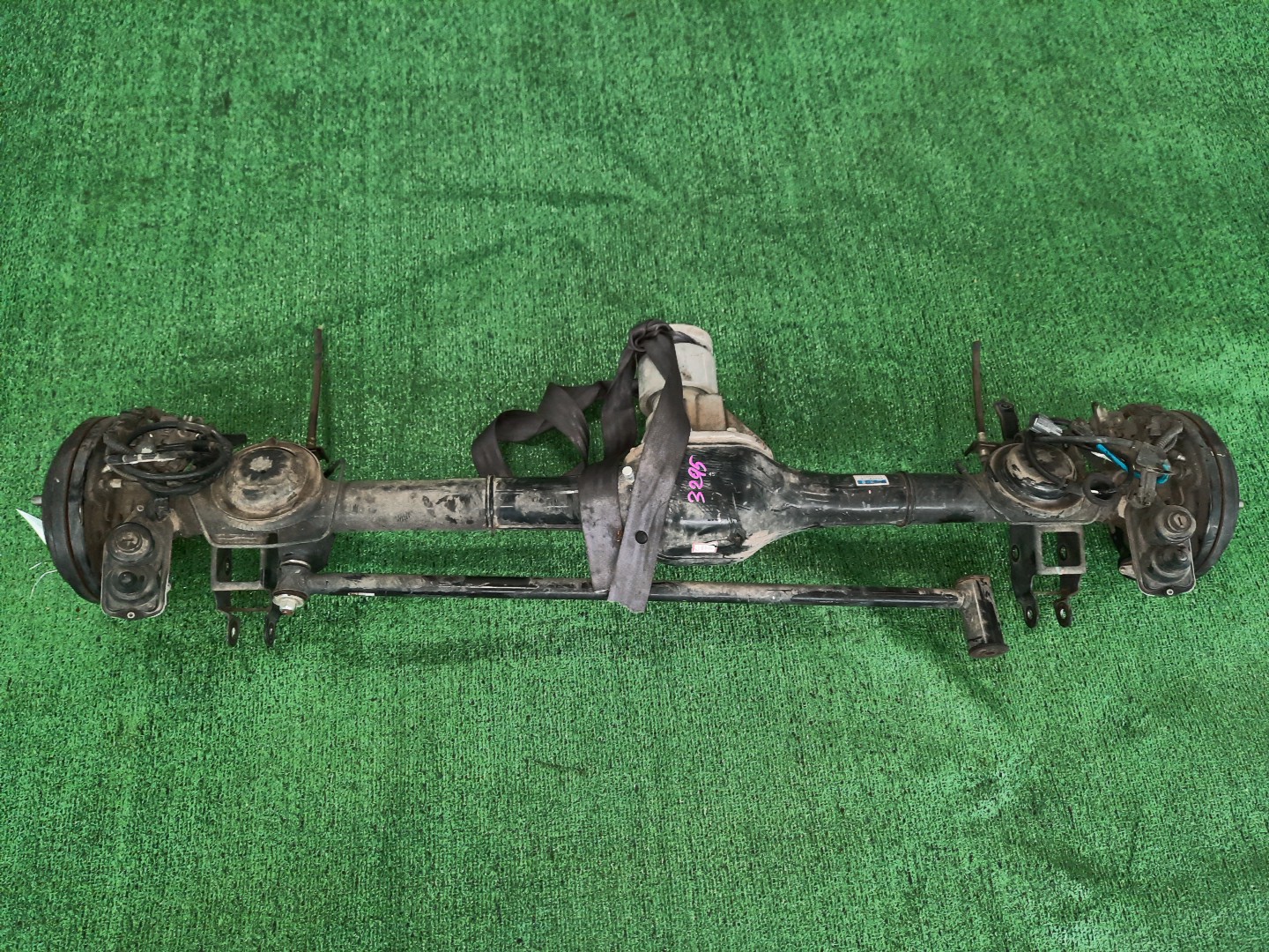 Мост задний DAIHATSU TAFT LA910S KF 3295 1 ракурс Мост задний DAIHATSU TAFT LA910S KF 3295 1 ракурс
