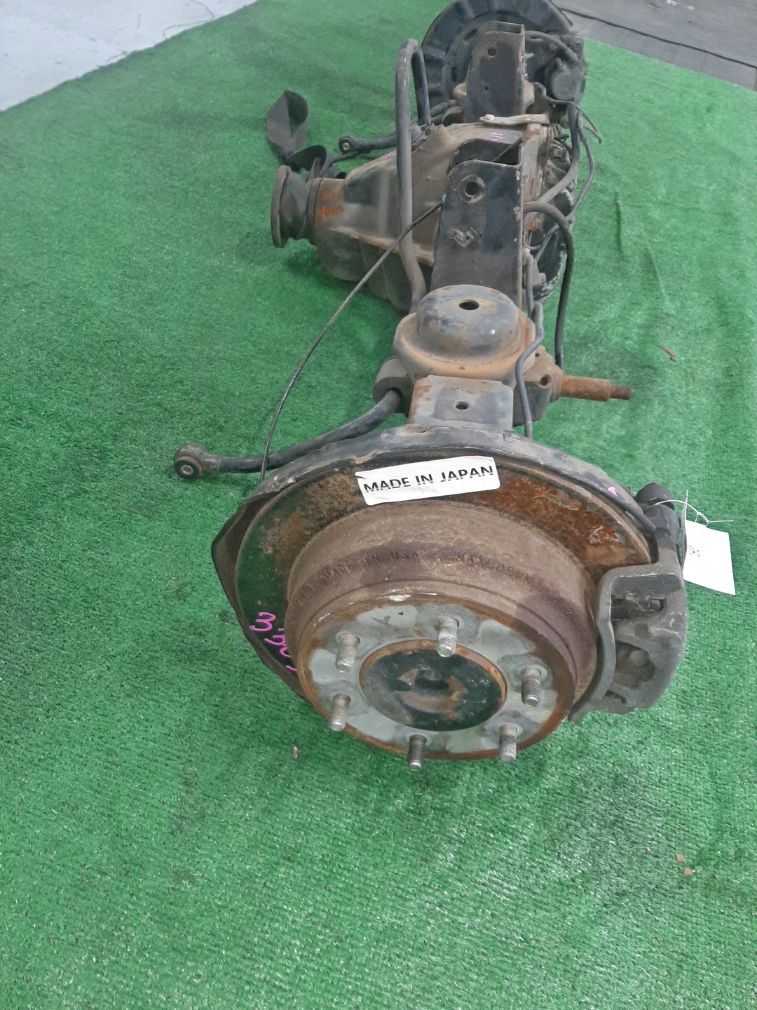 Мост задний ISUZU BIGHORN UBS25GW 6VD1 3303 5 ракурс