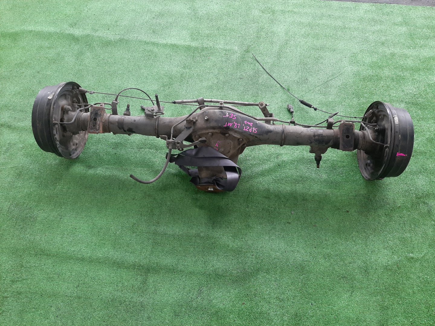 Мост задний MAZDA BONGO SLP2T L8 3512 1 ракурс