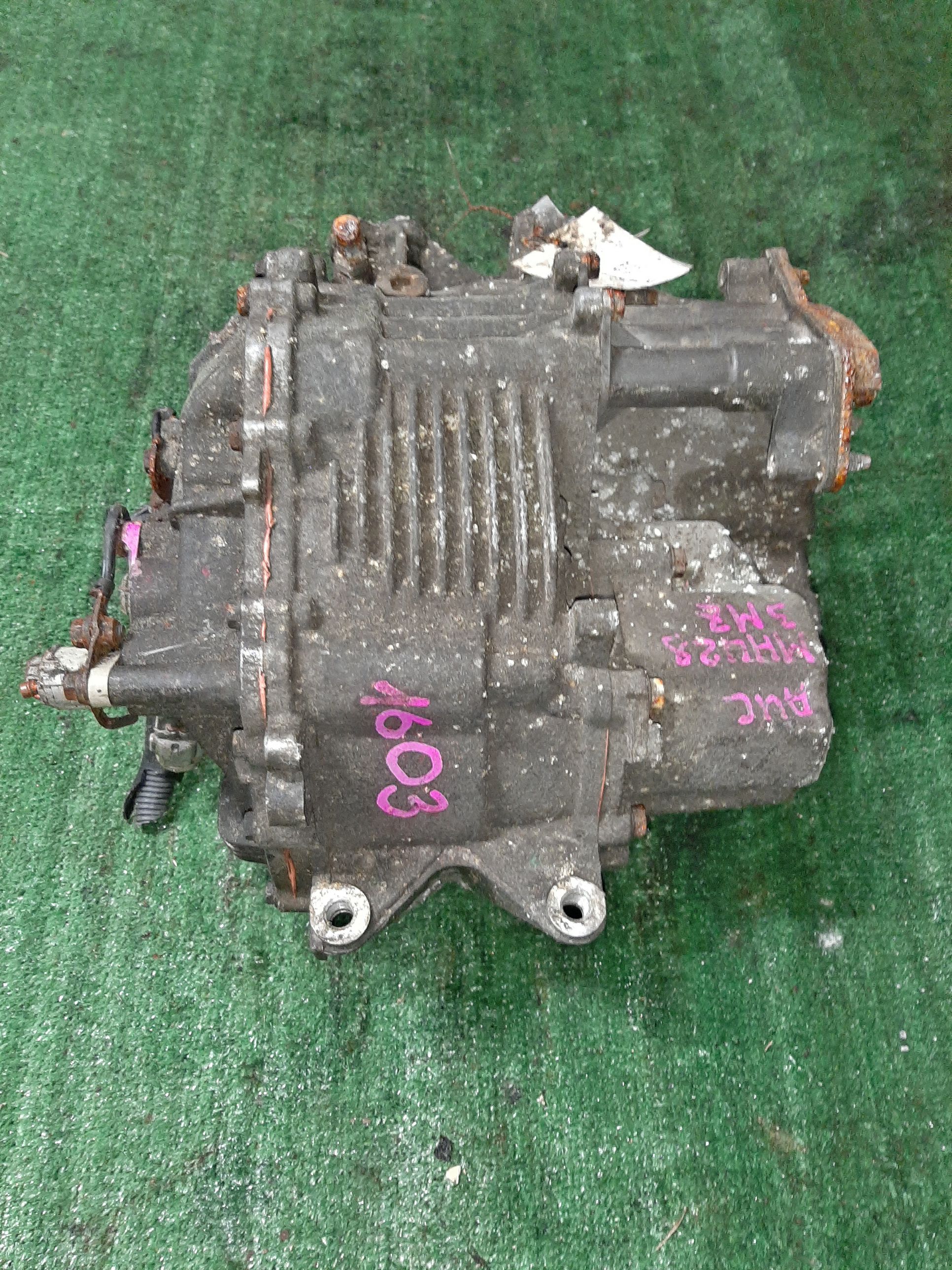 Редуктор задний TOYOTA KLUGER V MHU28W 3MZ-FE 1603 2 ракурс