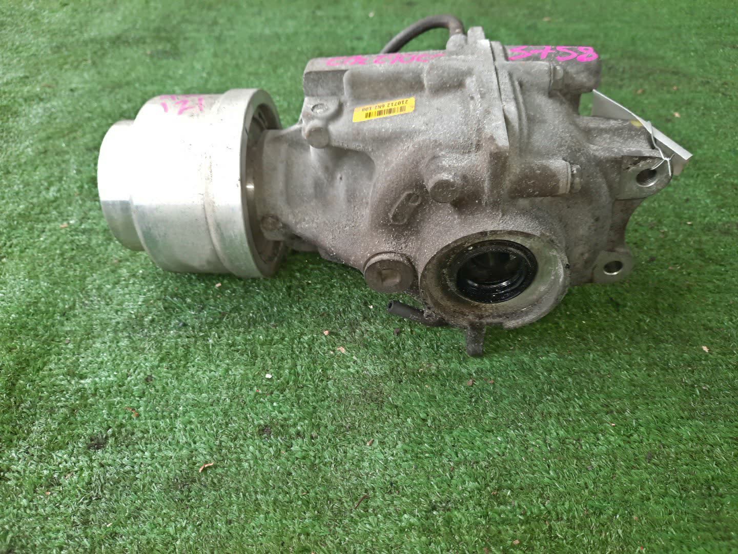 Редуктор задний HONDA FIT GR4 LEB 3758 2 ракурс