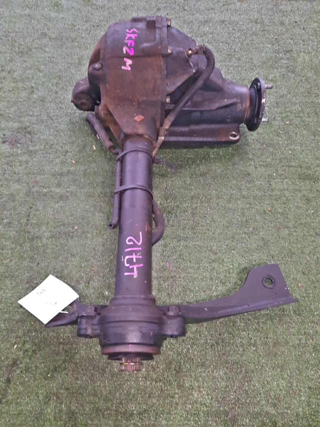 Редуктор передний MAZDA BONGO SKF2M RF 4712 2 ракурс