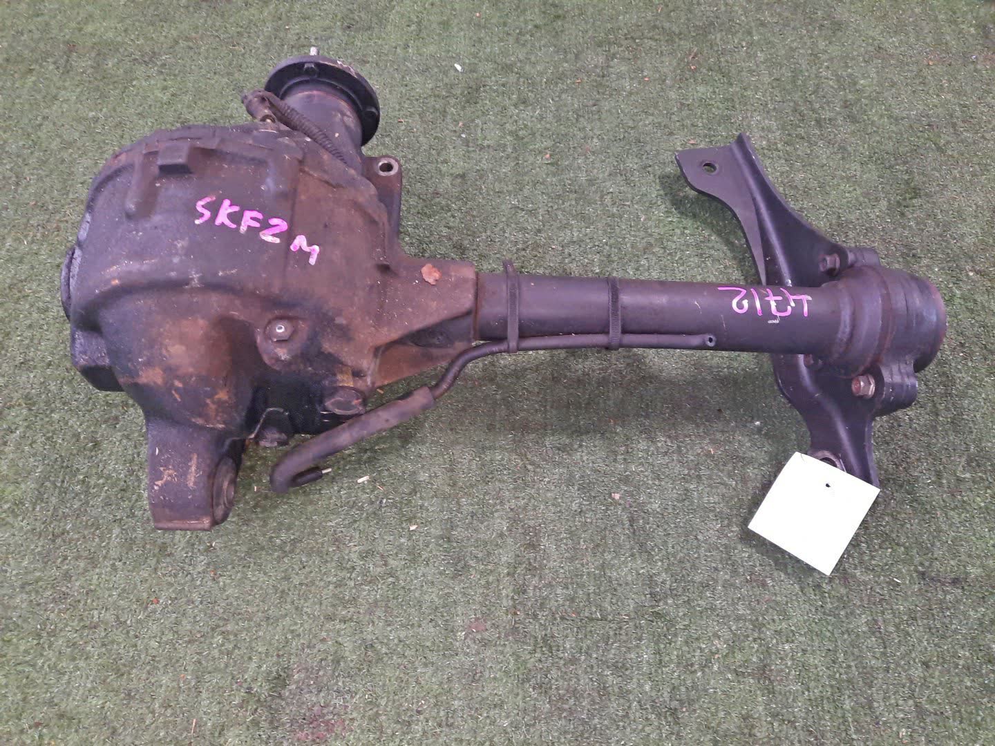 Редуктор передний MAZDA BONGO SKF2M RF 4712 3 ракурс