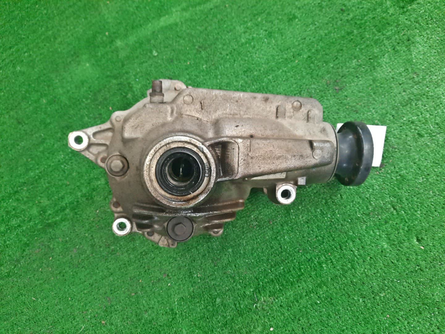 Редуктор передний TOYOTA CROWN MAJESTA UZS187 3UZ-FE 4845 2 ракурс