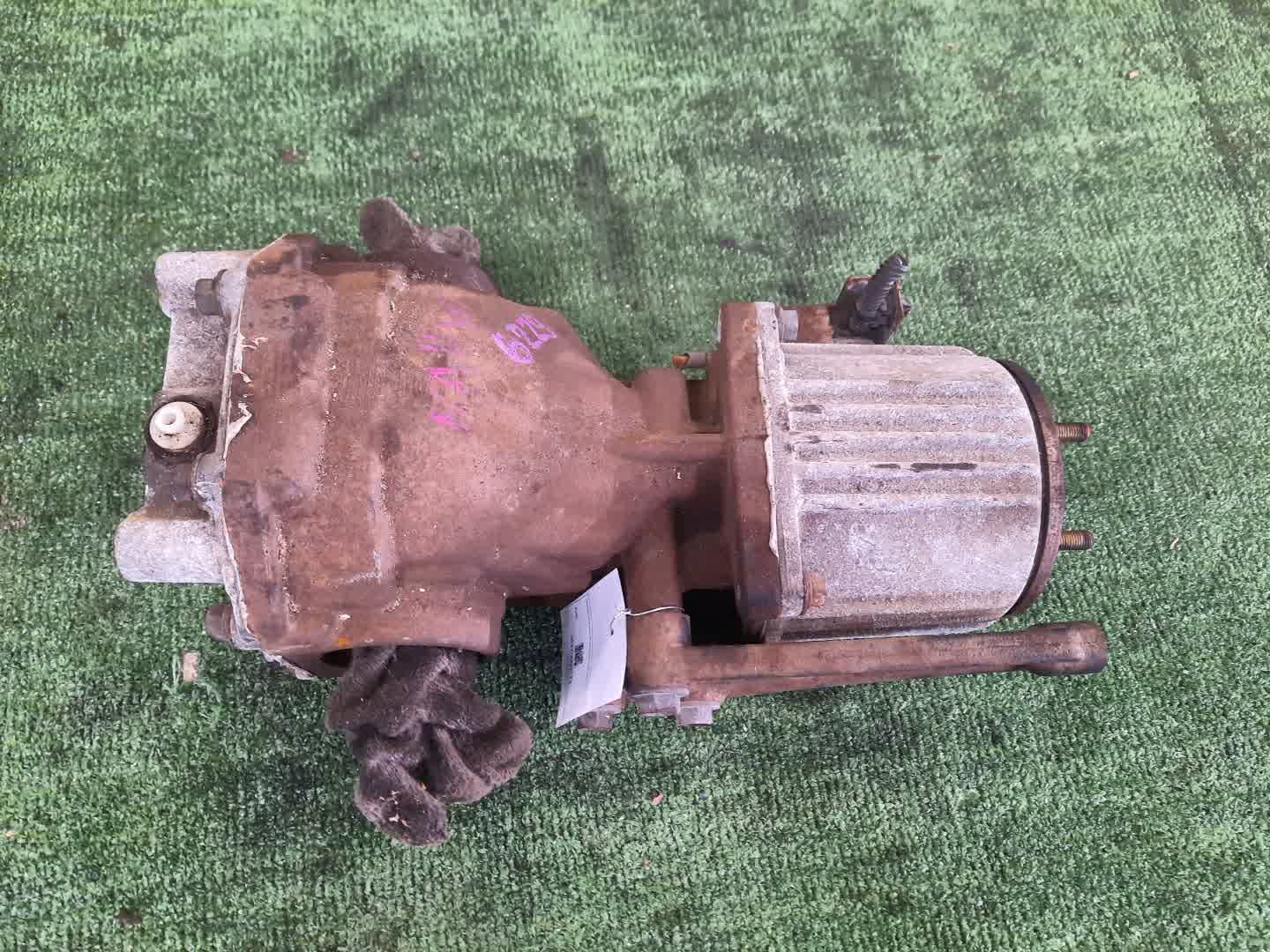 Редуктор задний MITSUBISHI GRANDIS NA4W 4G69 6229 1 ракурс