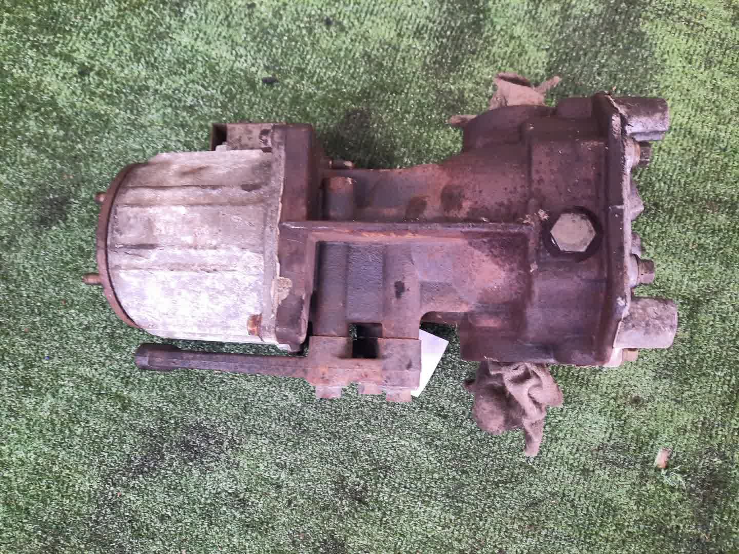 Редуктор задний MITSUBISHI GRANDIS NA4W 4G69 6229 2 ракурс