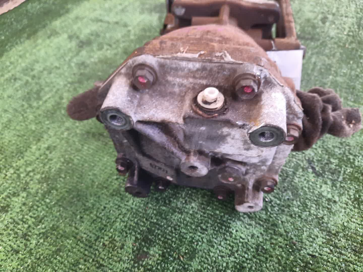 Редуктор задний MITSUBISHI GRANDIS NA4W 4G69 6229 3 ракурс