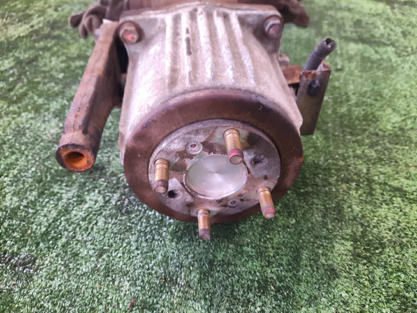 Редуктор задний MITSUBISHI GRANDIS NA4W 4G69 6229 4 ракурс