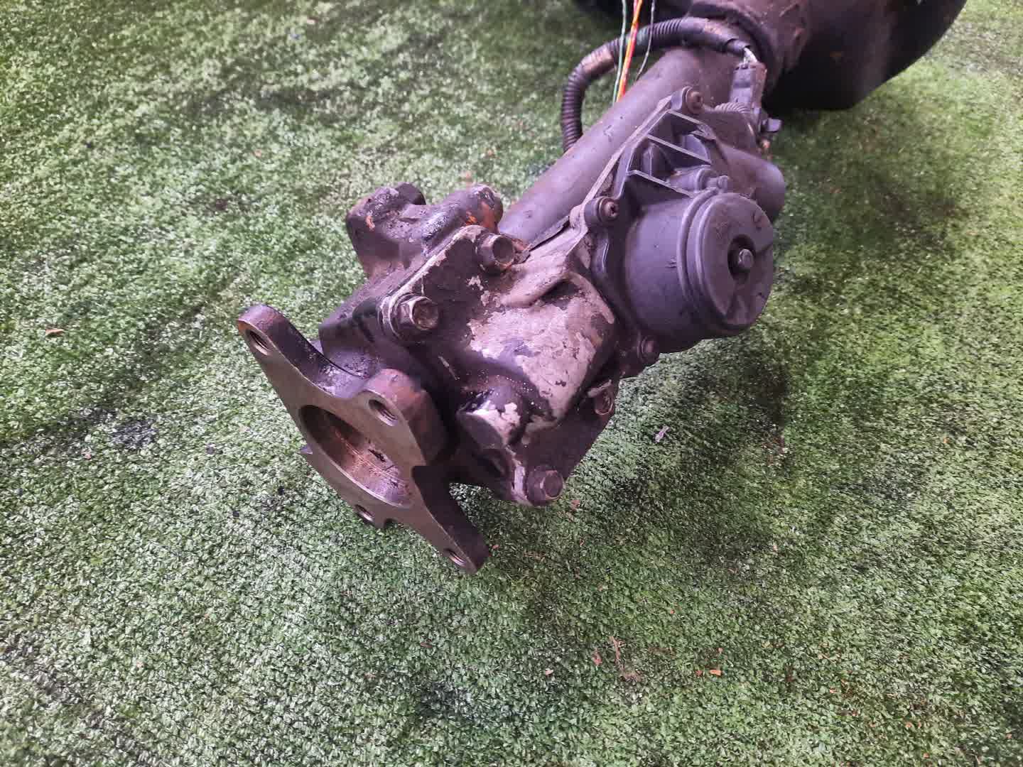 Редуктор передний ISUZU WIZARD UES25FW 6VD1 6219 4 ракурс