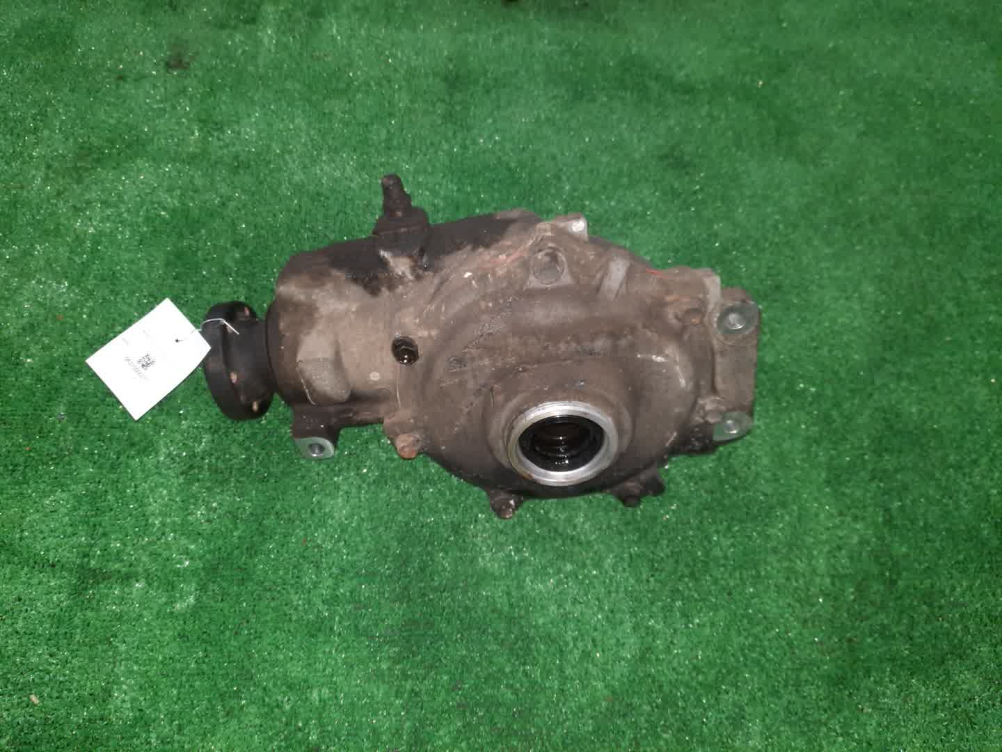 Редуктор передний TOYOTA CROWN JZS173 1JZ-GE 6330 1 ракурс Редуктор передний TOYOTA CROWN JZS173 1JZ-GE 6330 1 ракурс