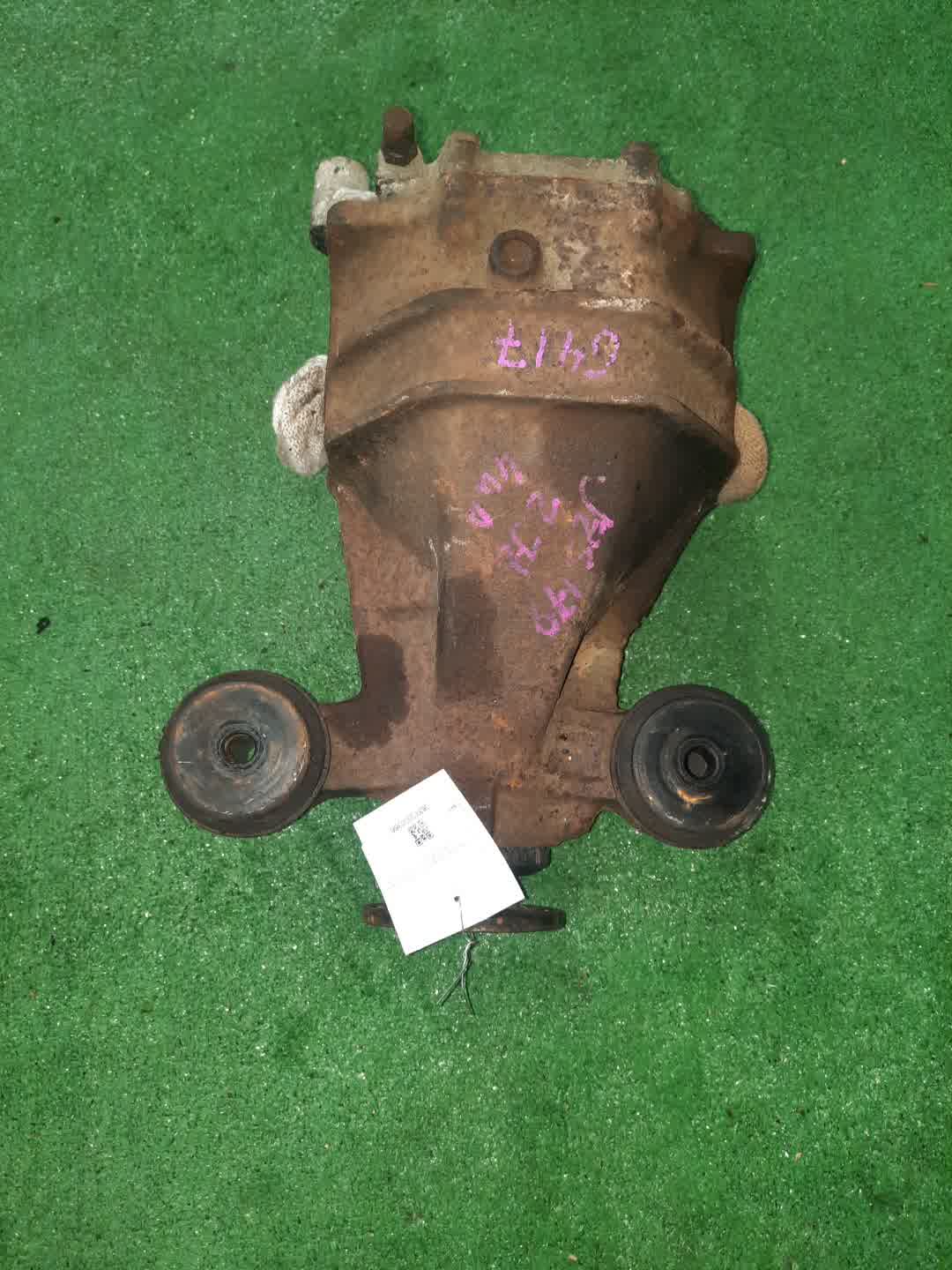 Редуктор задний TOYOTA CROWN JZS179 2JZ-GE 6417 1 ракурс Редуктор задний TOYOTA CROWN JZS179 2JZ-GE 6417 1 ракурс