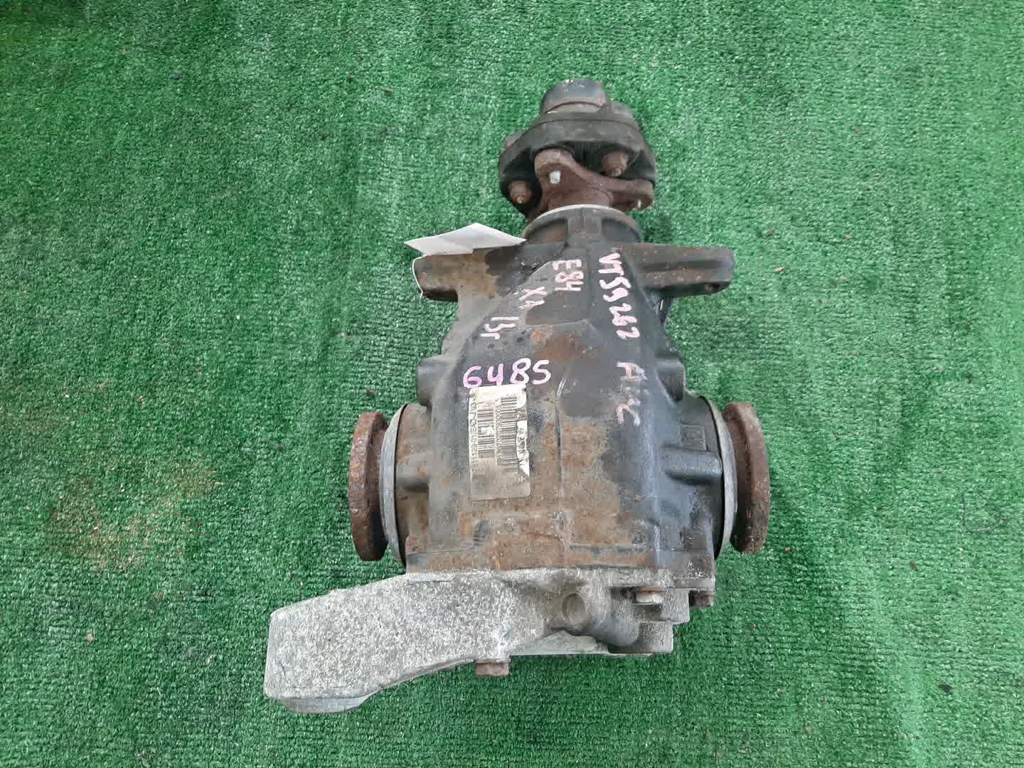 Редуктор задний BMW X1 E84 N20B20A 7611129 1 ракурс