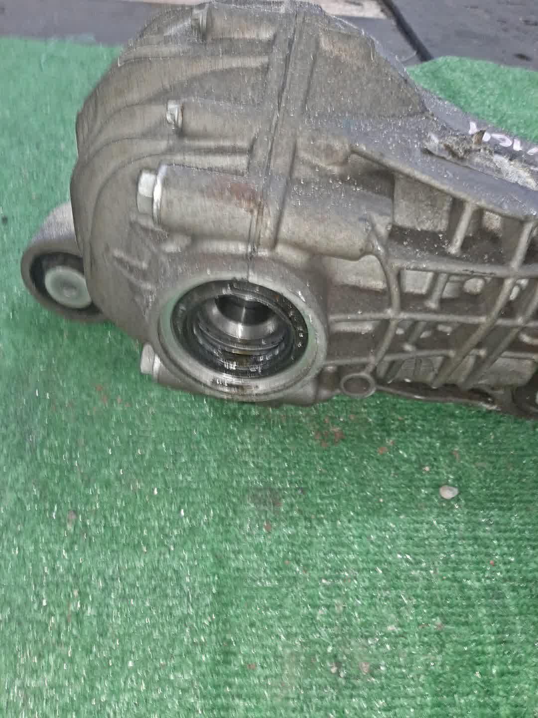 Редуктор передний MERCEDES-BENZ M-Class W164 6537 3 ракурс