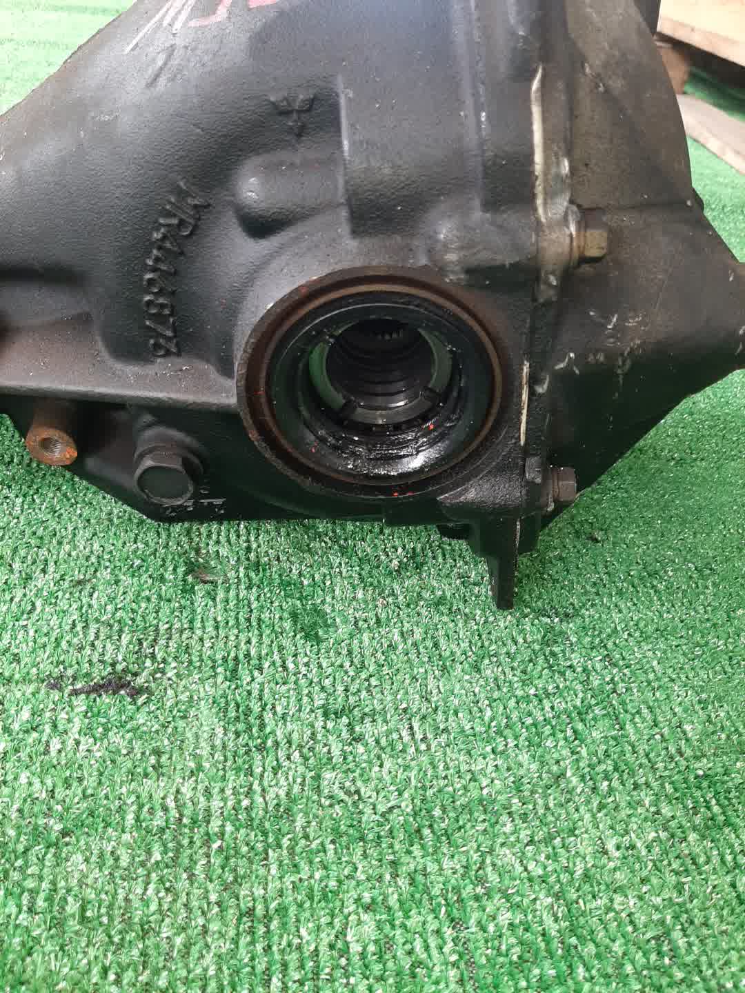 Редуктор задний MITSUBISHI PAJERO V75W, V65W, V78W, V68W 6G74, 4M41T 5668 2 ракурс