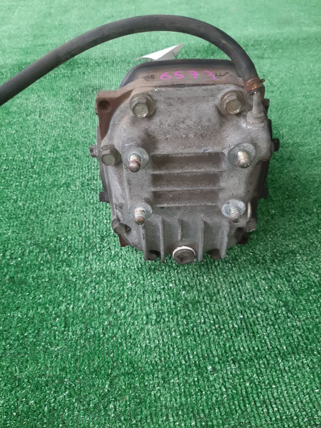 Редуктор задний NISSAN AVENIR PNW11 SR20DE 5673 2 ракурс